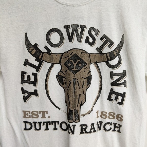 Yellowstone Dutton Ranch Short Sleeve Crewneck Shirt Small Beige Tee TV Show  S - Picture 3 of 4